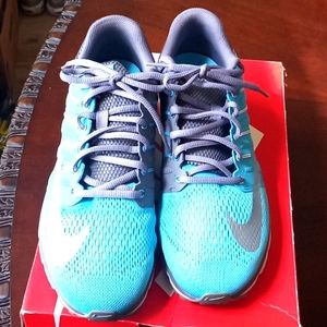 Nike Women's Teal and Charcoal Athletic Shoes